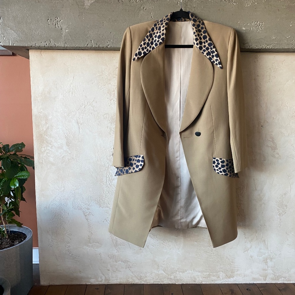 Custom Tailored Suit by Paul Minichiello Pants and Jacket Size 6